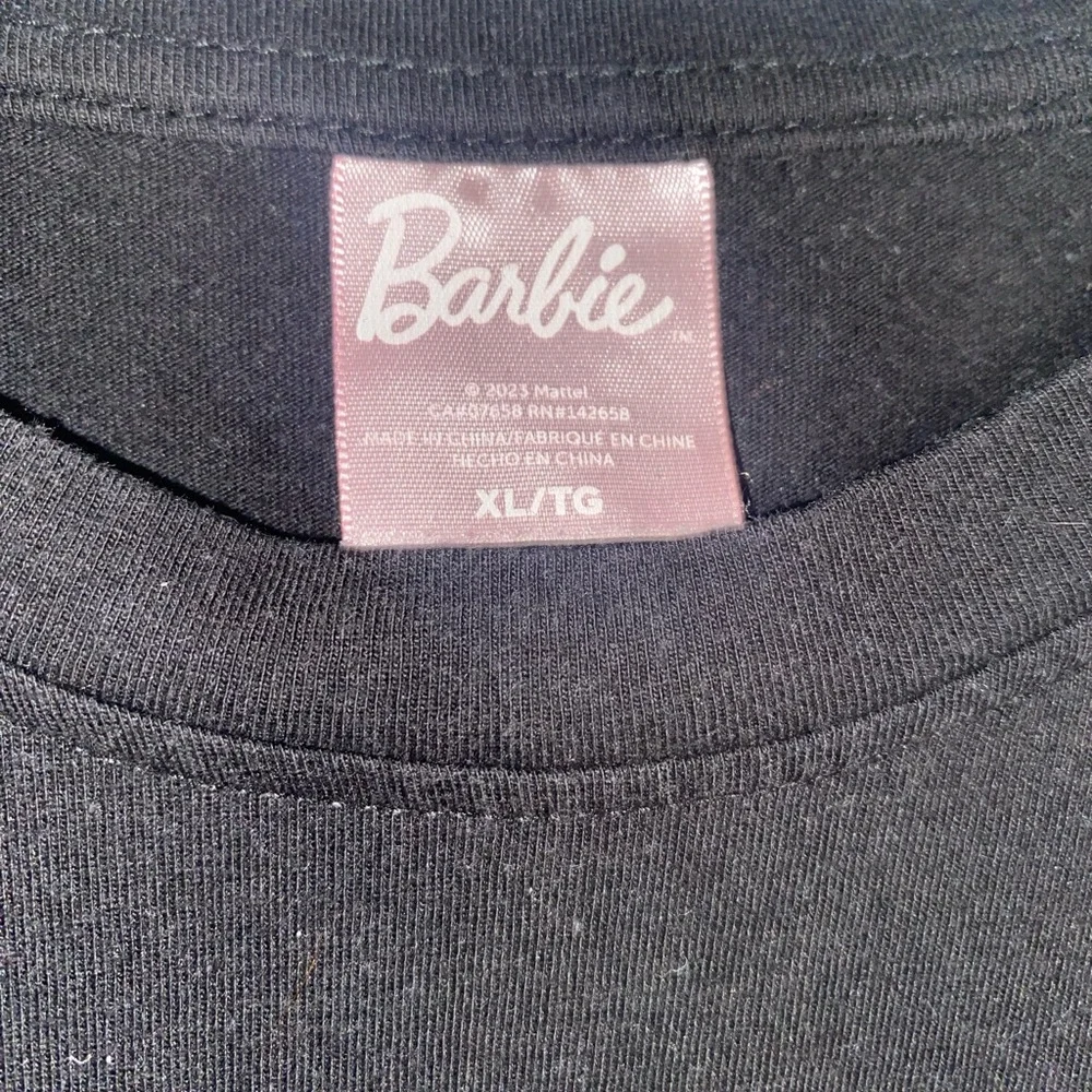 Barbie - Picture 2 of 3